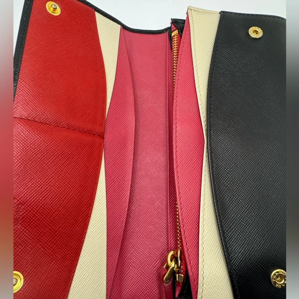 Rare Prada Continental Wallet w. Pink and White Stripes - Limited Edition - Picture 7 of 14